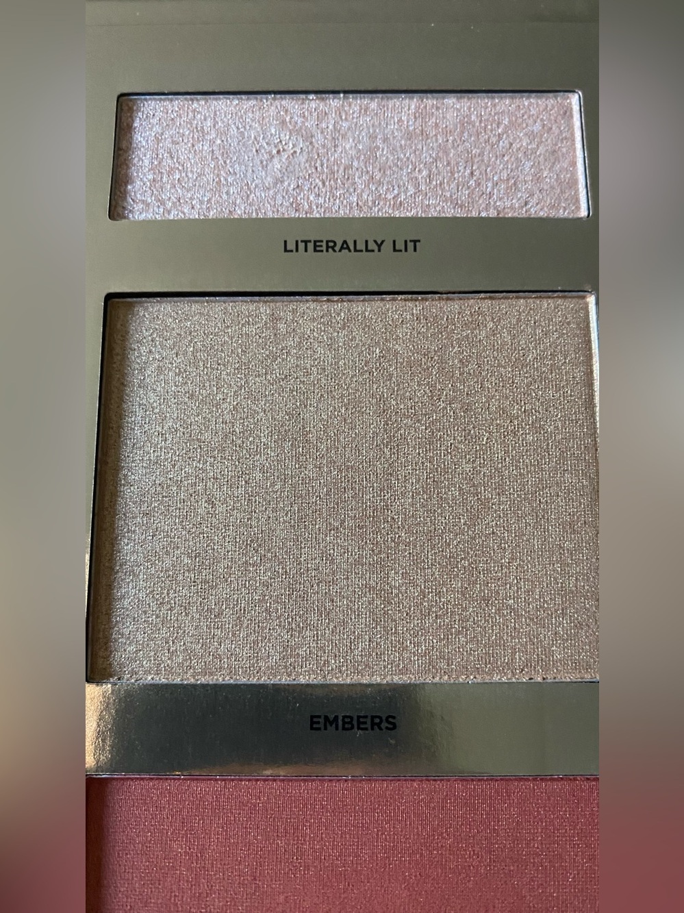 ICONIC London Heat of the Moment Eyes & Face Palette — Gold, Pink, Bronze, Plum - Picture 6 of 9